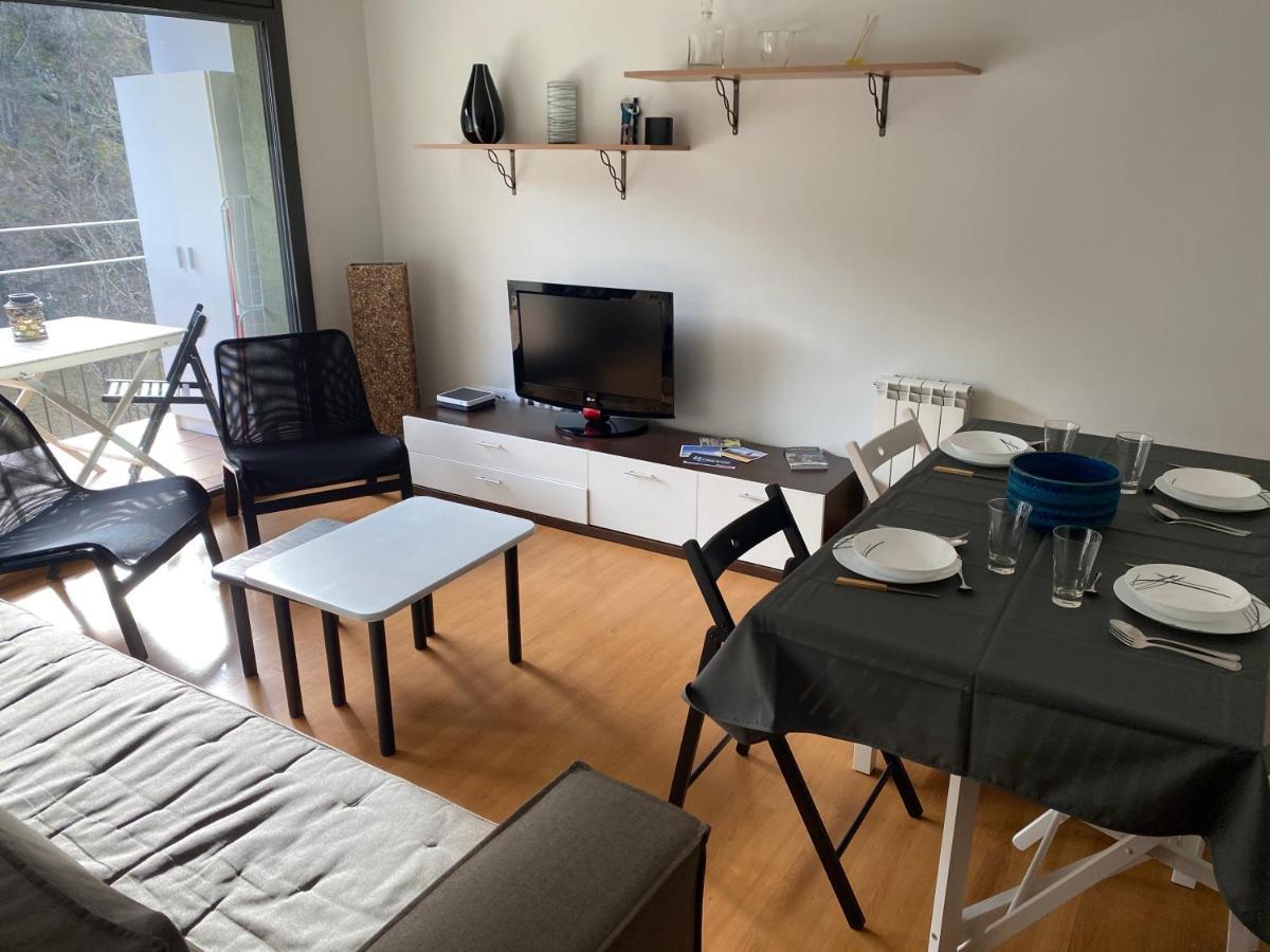 Duplex Roca Del Sucut Apartment Ribes De Freser Bagian luar foto