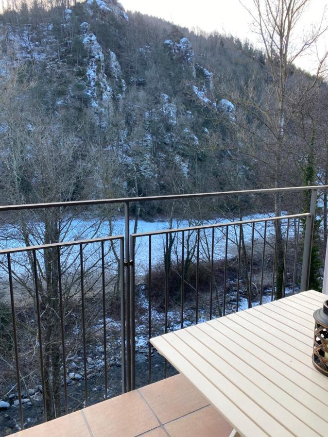 Duplex Roca Del Sucut Apartment Ribes De Freser Bagian luar foto